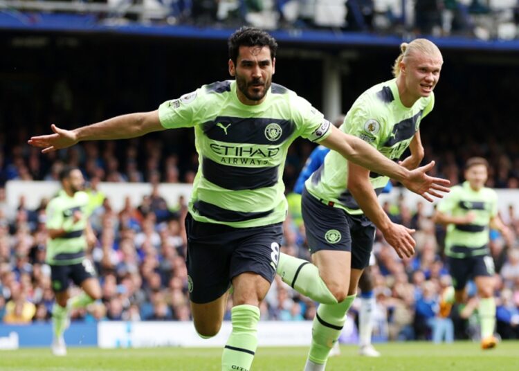 Gundogan Shines As Man City Breeze Past Everton