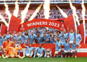 Gundogan Braces Man City To FA Trophy Against Manchester United