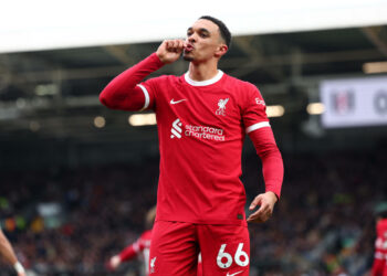 Slot Showers Praises On Alexander-Arnold