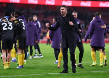 Carrick Targets Breathing Space in Top Four Race